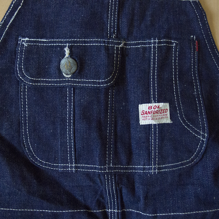 Demander_front pocket